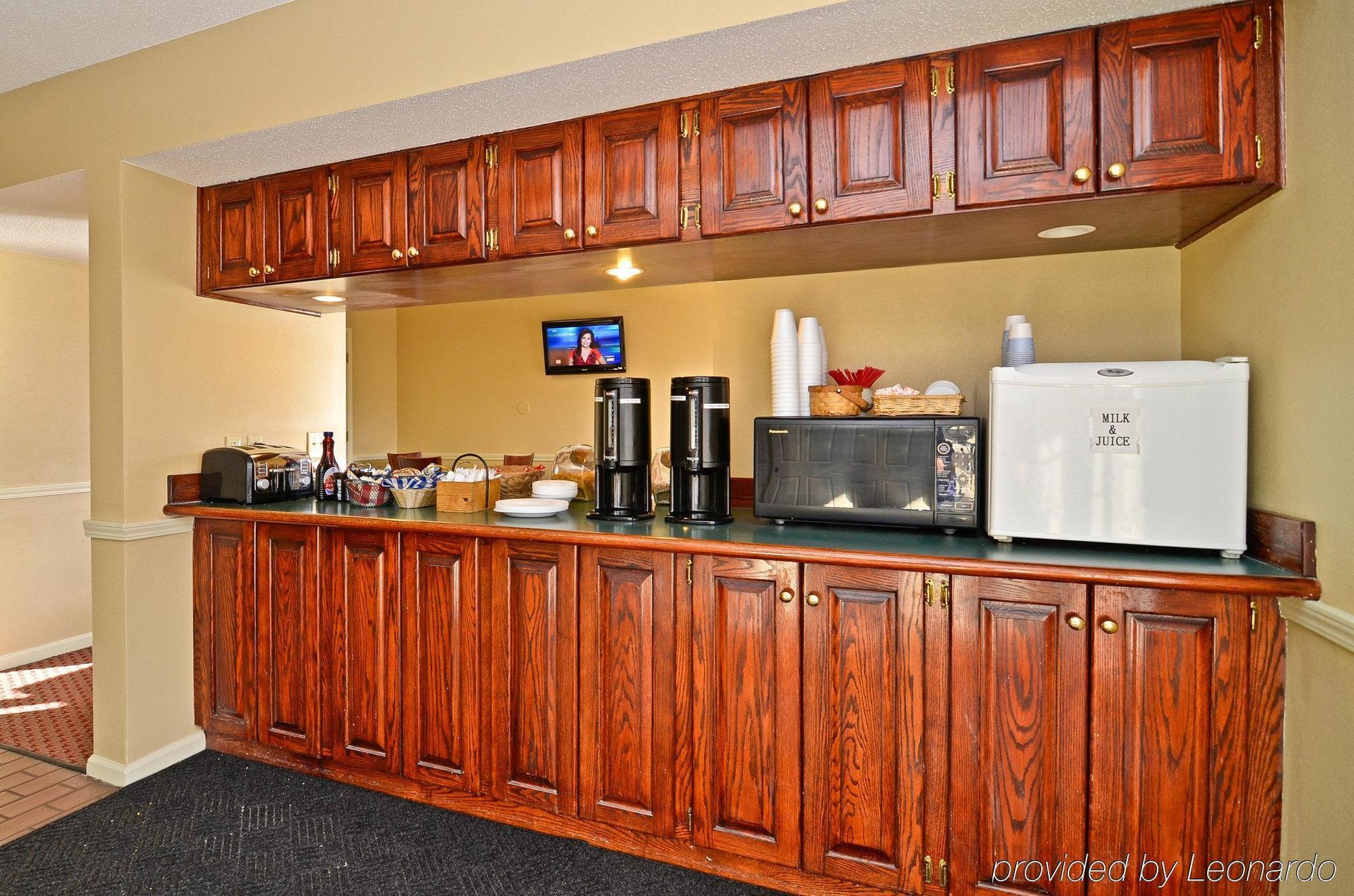 Americas Best Value Inn Chillicothe Restaurant photo