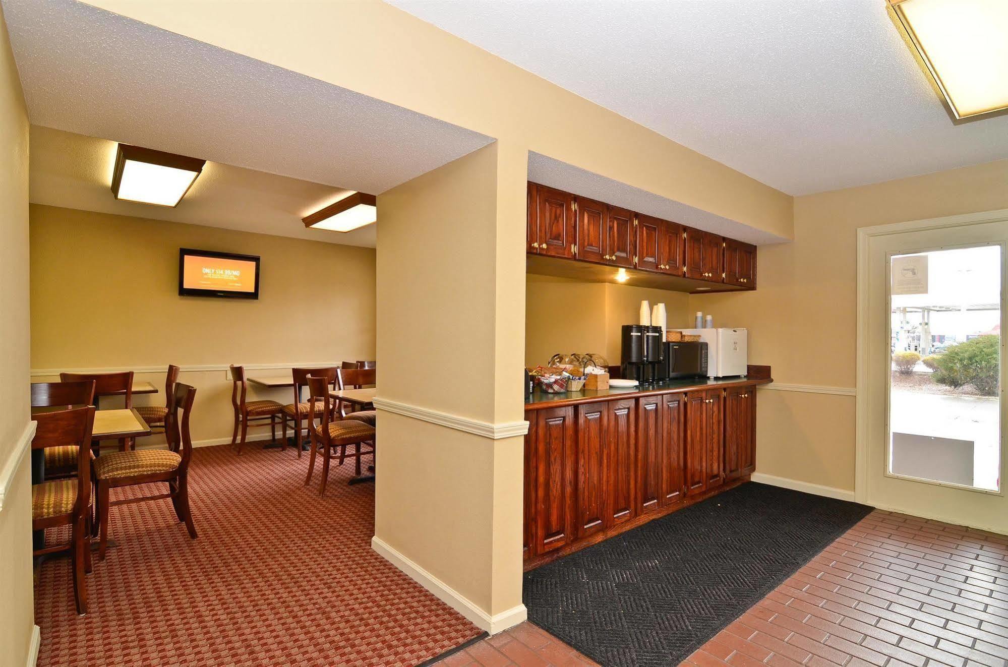 Americas Best Value Inn Chillicothe Restaurant photo